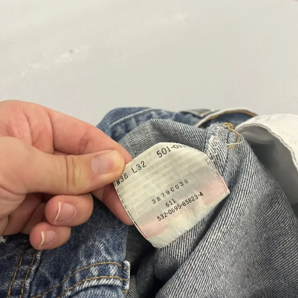 Levis measurements waist